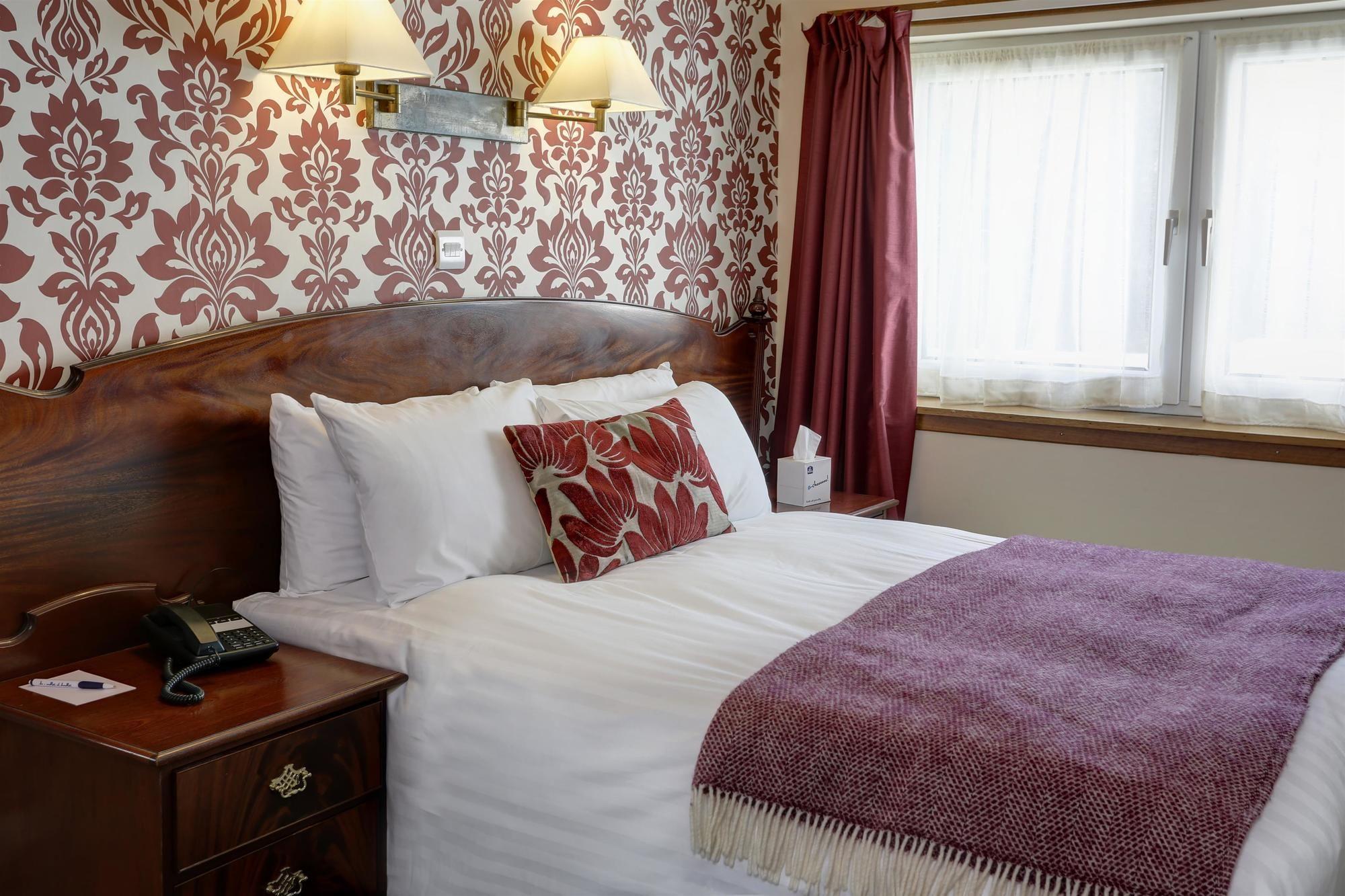 Best Western The Crianlarich Hotel Exterior photo